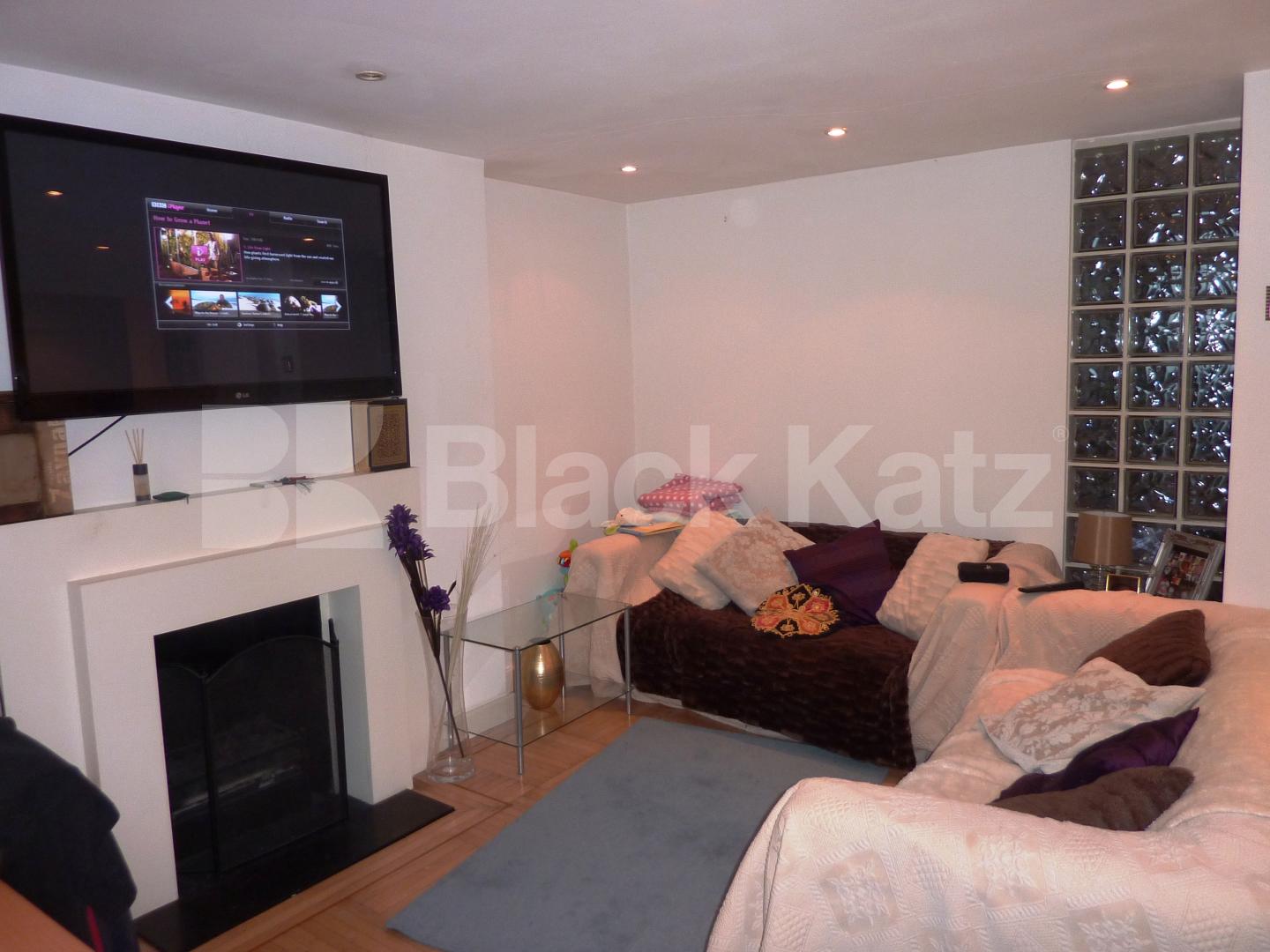 			GARDEN FLAT!, 2 Bedroom, 1 bath, 1 reception Flat			 Marylands Road , MAIDA VALE